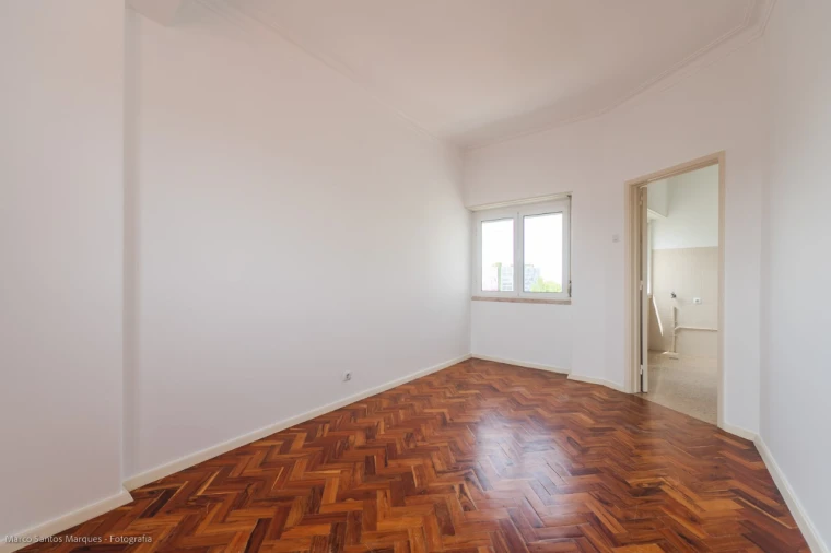 Apartamento T1 para Arrendamento em Lumiar Foto 13