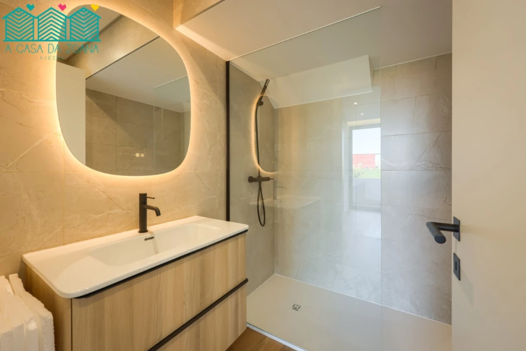 Moradia T4 para Venda em Aradas Foto 25