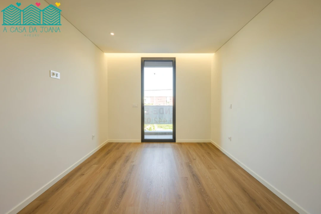 Moradia T4 para Venda em Aradas Foto 33