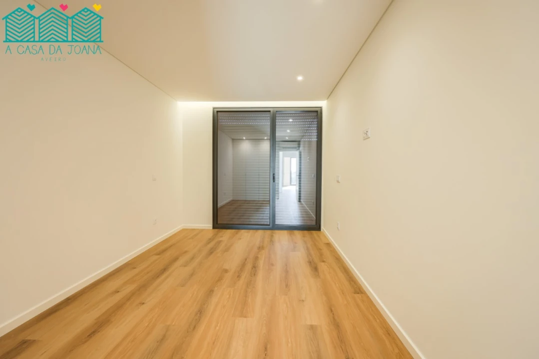 Moradia T4 para Venda em Aradas Foto 36