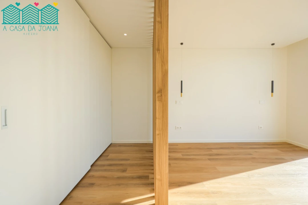 Moradia T4 para Venda em Aradas Foto 41