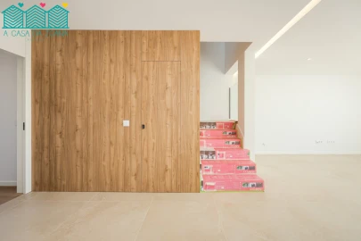 Moradia T4 para Venda em Aradas