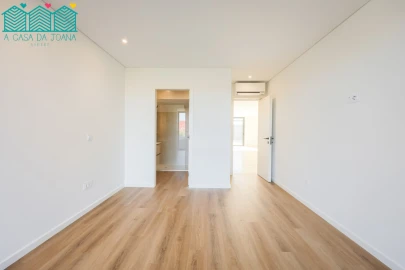 Moradia T4 para Venda em Aradas