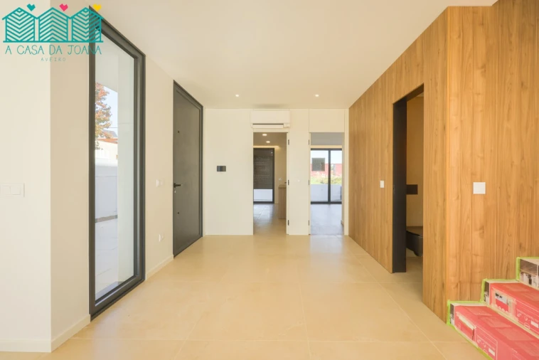 Moradia T4 para Venda em Aradas Foto 9