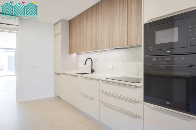 Moradia T4 para Venda em Aradas Foto 19