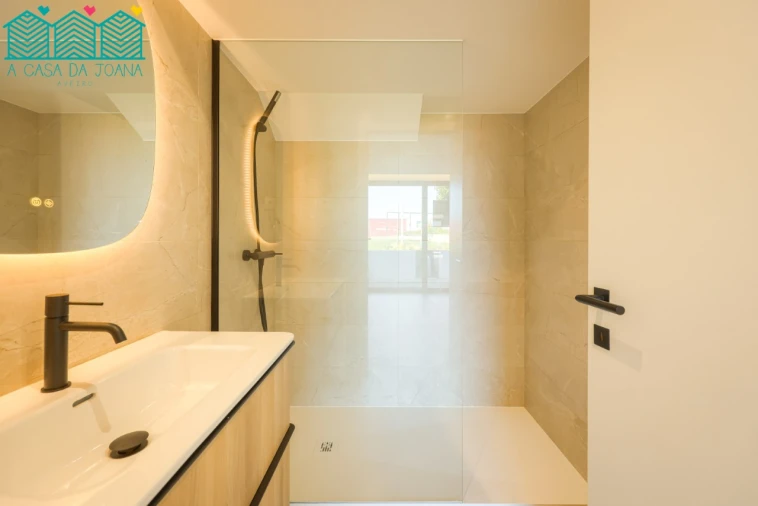 Moradia T4 para Venda em Aradas Foto 26