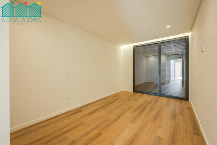 Moradia T4 para Venda em Aradas Foto 35