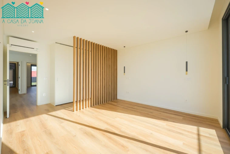 Moradia T4 para Venda em Aradas Foto 46