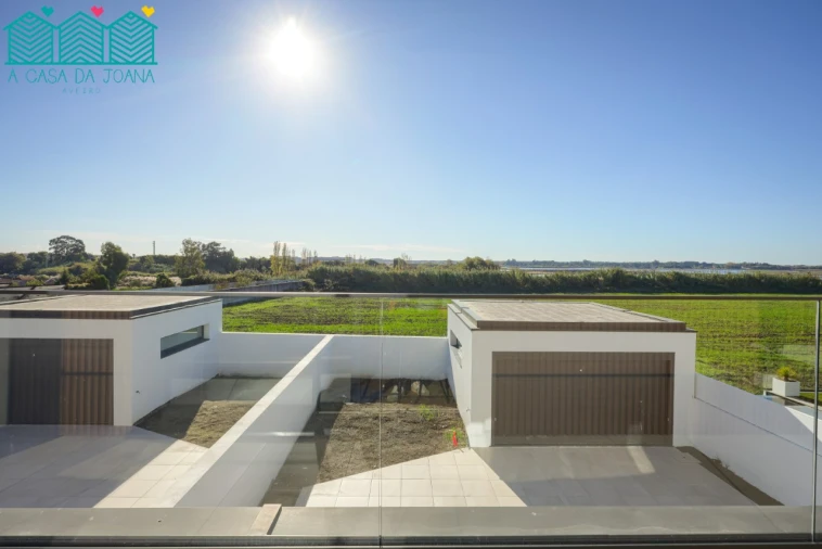 Moradia T4 para Venda em Aradas Foto 50