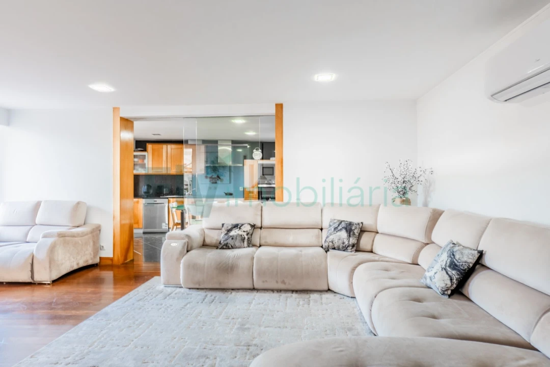 Moradia T3 para Venda em Fermentões Foto 9