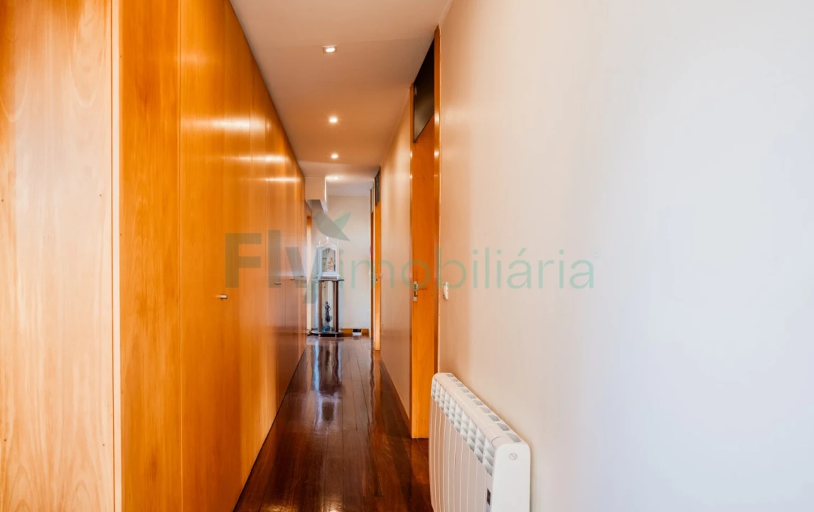 Moradia T3 para Venda em Fermentões Foto 17