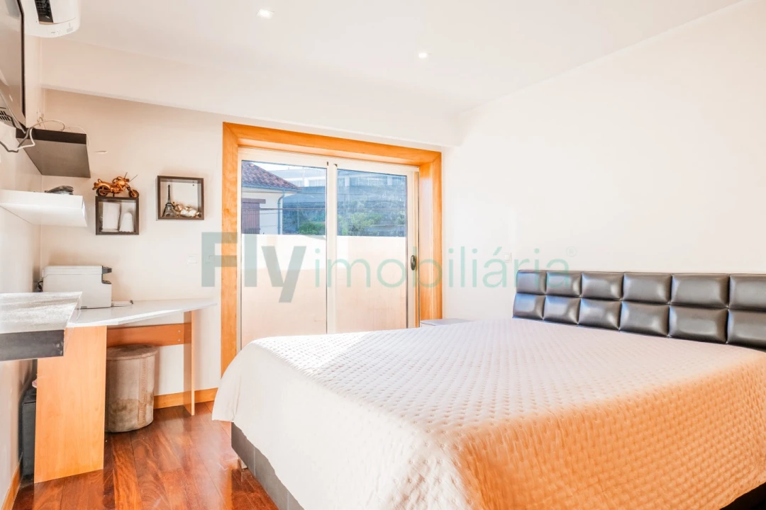 Moradia T3 para Venda em Fermentões Foto 27