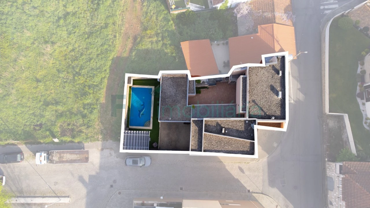 Moradia T3 para Venda em Fermentões Foto 55