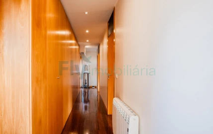 Moradia T3 para Venda em Fermentões