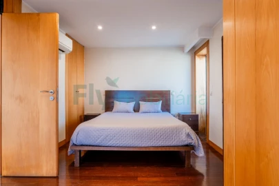 Moradia T3 para Venda em Fermentões