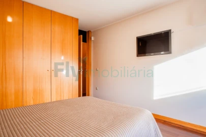 Moradia T3 para Venda em Fermentões