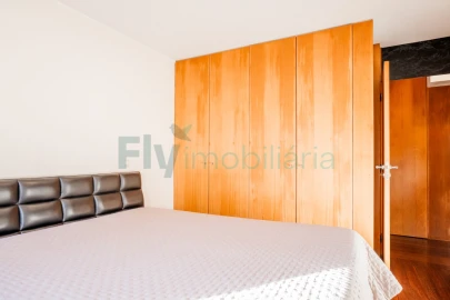 Moradia T3 para Venda em Fermentões