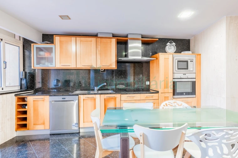 Moradia T3 para Venda em Fermentões Foto 13