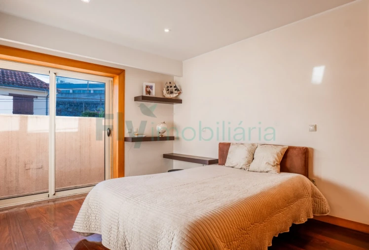 Moradia T3 para Venda em Fermentões Foto 25