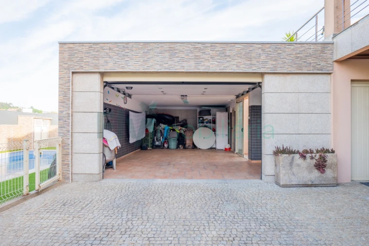 Moradia T3 para Venda em Fermentões Foto 44