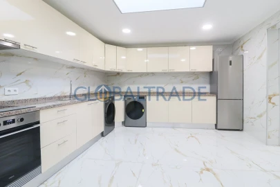 Moradia T3 para Venda em Campanhã