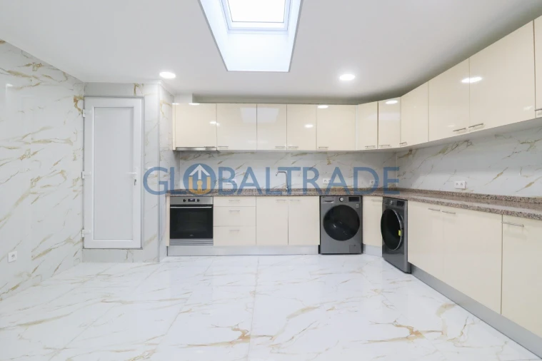 Moradia T3 para Venda em Campanhã