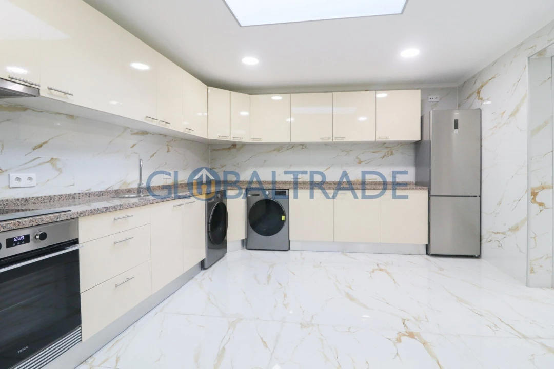 Moradia T3 para Venda em Campanhã Foto 3