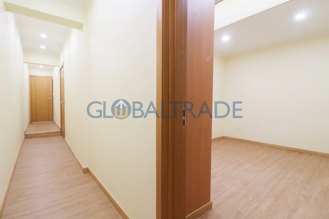 Moradia T3 para Venda em Campanhã Foto 16