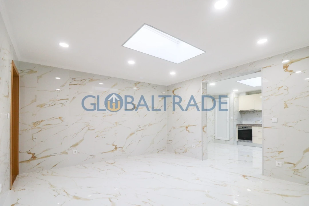 Moradia T3 para Venda em Campanhã Foto 6