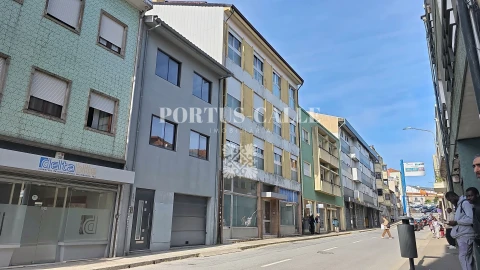 Apartamento T4 para Venda em Paranhos