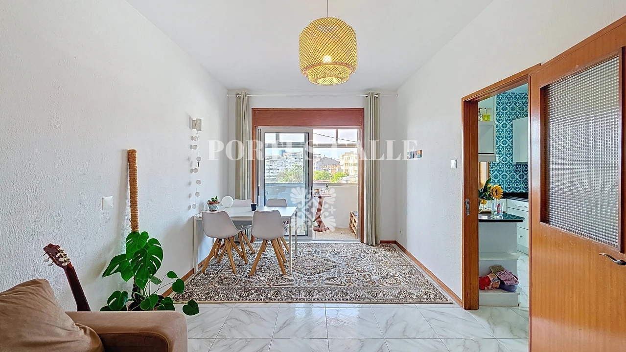 Apartamento T4 para Venda em Paranhos Foto 4