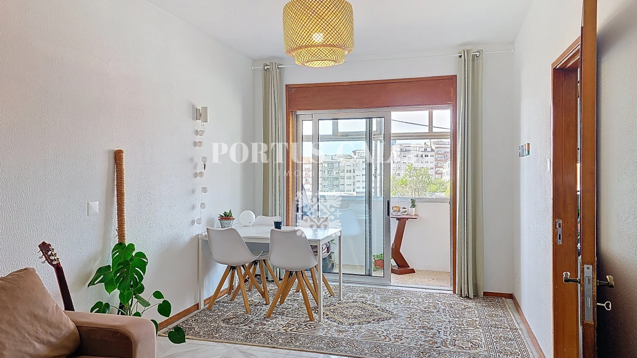 Apartamento T4 para Venda em Paranhos Foto 5