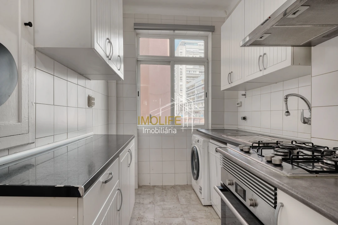 Apartamento T2 para Venda em Alvalade Foto 20