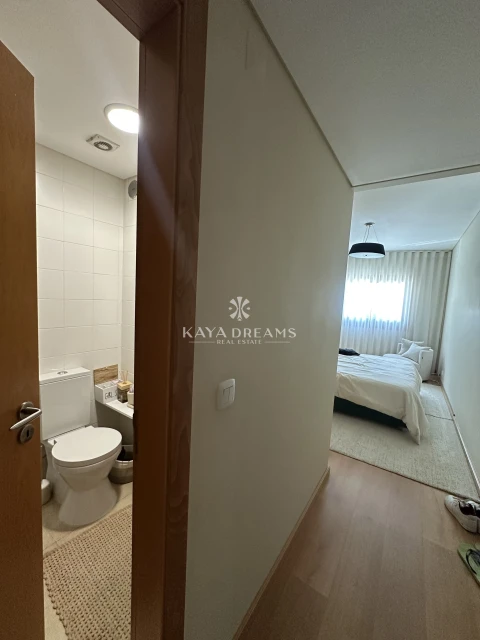 Apartamento T2 para Venda em Ramada e Caneças