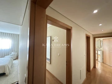 Apartamento T2 para Venda em Ramada e Caneças