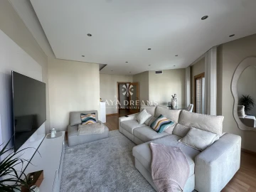 Apartamento T2 para Venda em Ramada e Caneças