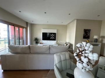 Apartamento T2 para Venda em Ramada e Caneças