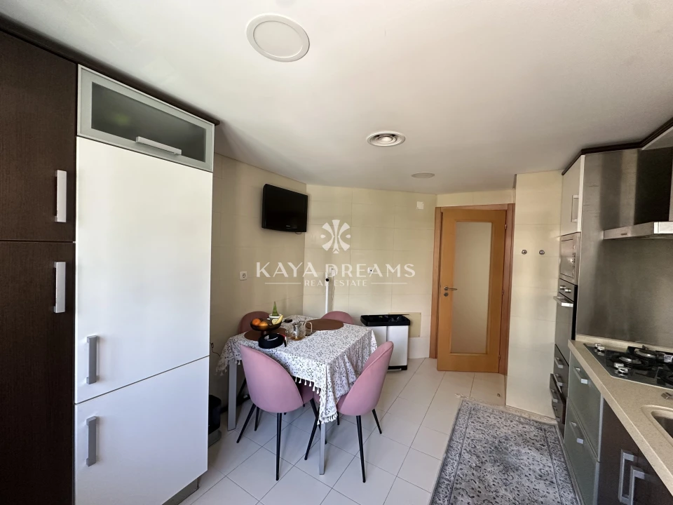 Apartamento T2 para Venda em Ramada e Caneças Foto 13