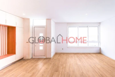 Apartamento T2 para Venda em Alfena