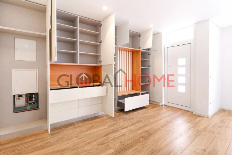 Apartamento T2 para Venda em Alfena Foto 13