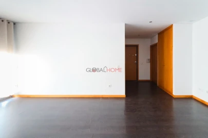 Apartamento T3 para Venda em Foz do Sousa e Covelo