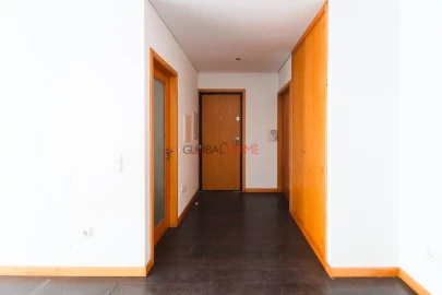 Apartamento T3 para Venda em Foz do Sousa e Covelo