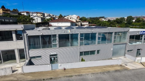 Armazém para Venda em Ferreiros e Gondizalves