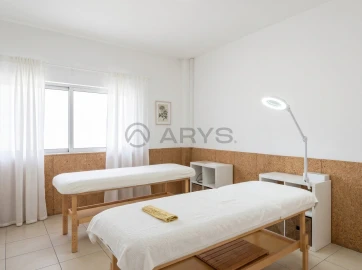 Armazém para Venda em Ferreiros e Gondizalves