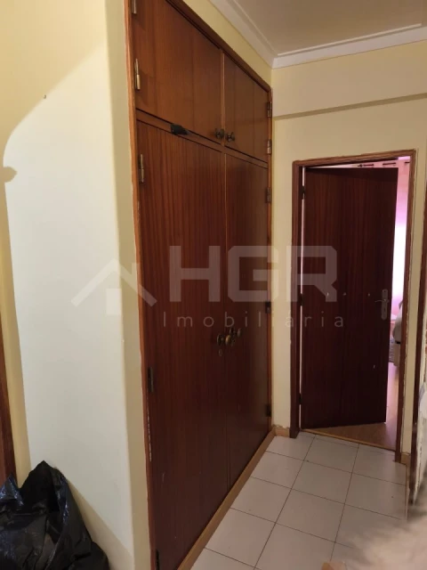 Apartamento T3 para Venda em Baixa da Banheira e Vale da Amoreira