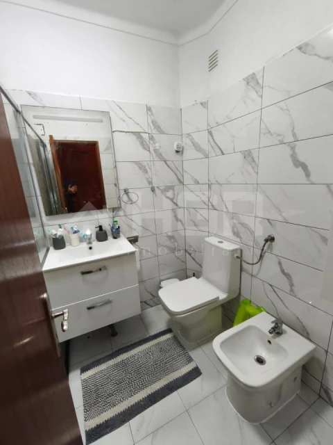 Apartamento T3 para Venda em Baixa da Banheira e Vale da Amoreira