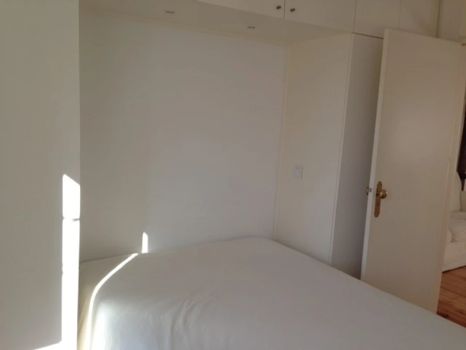Apartamento T1 para Venda em Campo de Ourique Foto 5