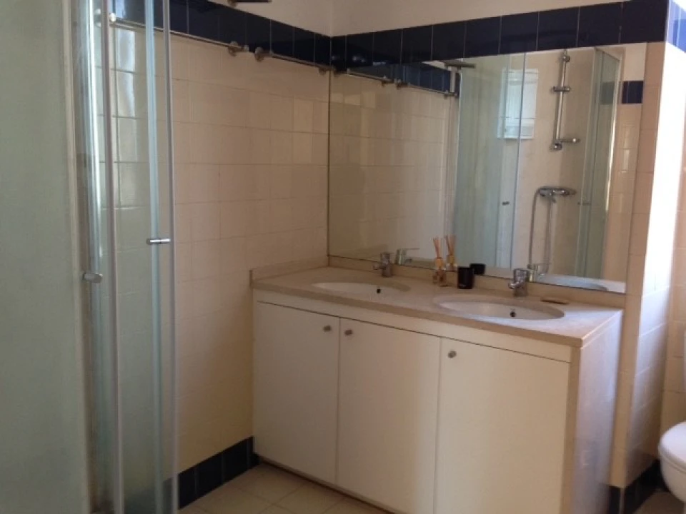 Apartamento T1 para Venda em Campo de Ourique Foto 6