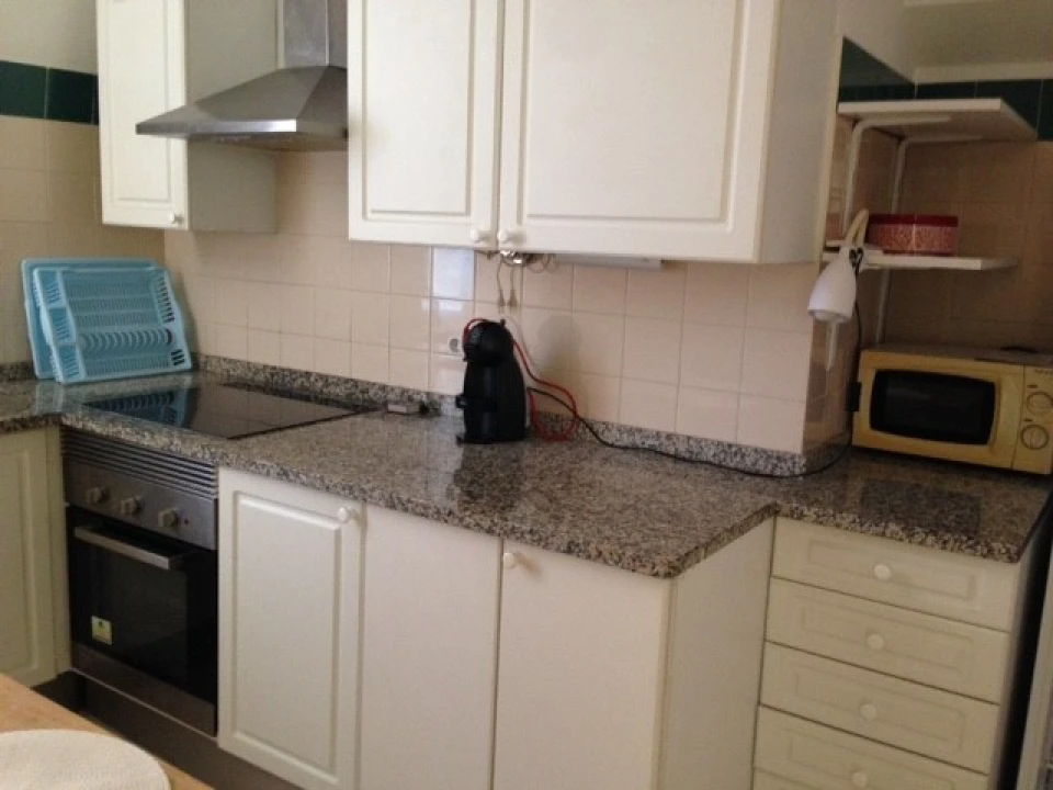 Apartamento T1 para Venda em Campo de Ourique Foto 9