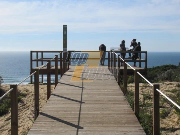 Negócio para Venda em Charneca de Caparica e Sobreda